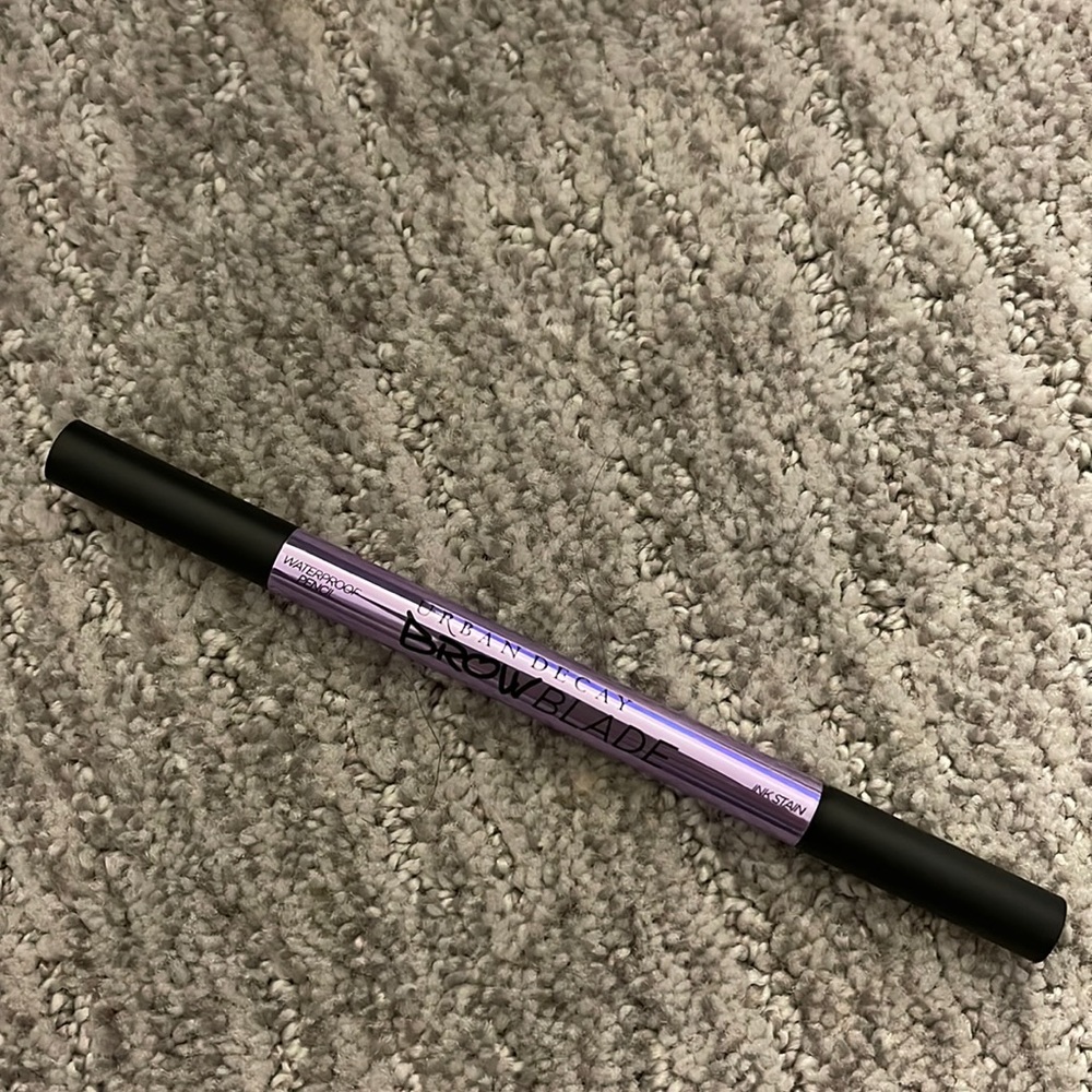 Urban Decay Brow Blade in Brunette Betty